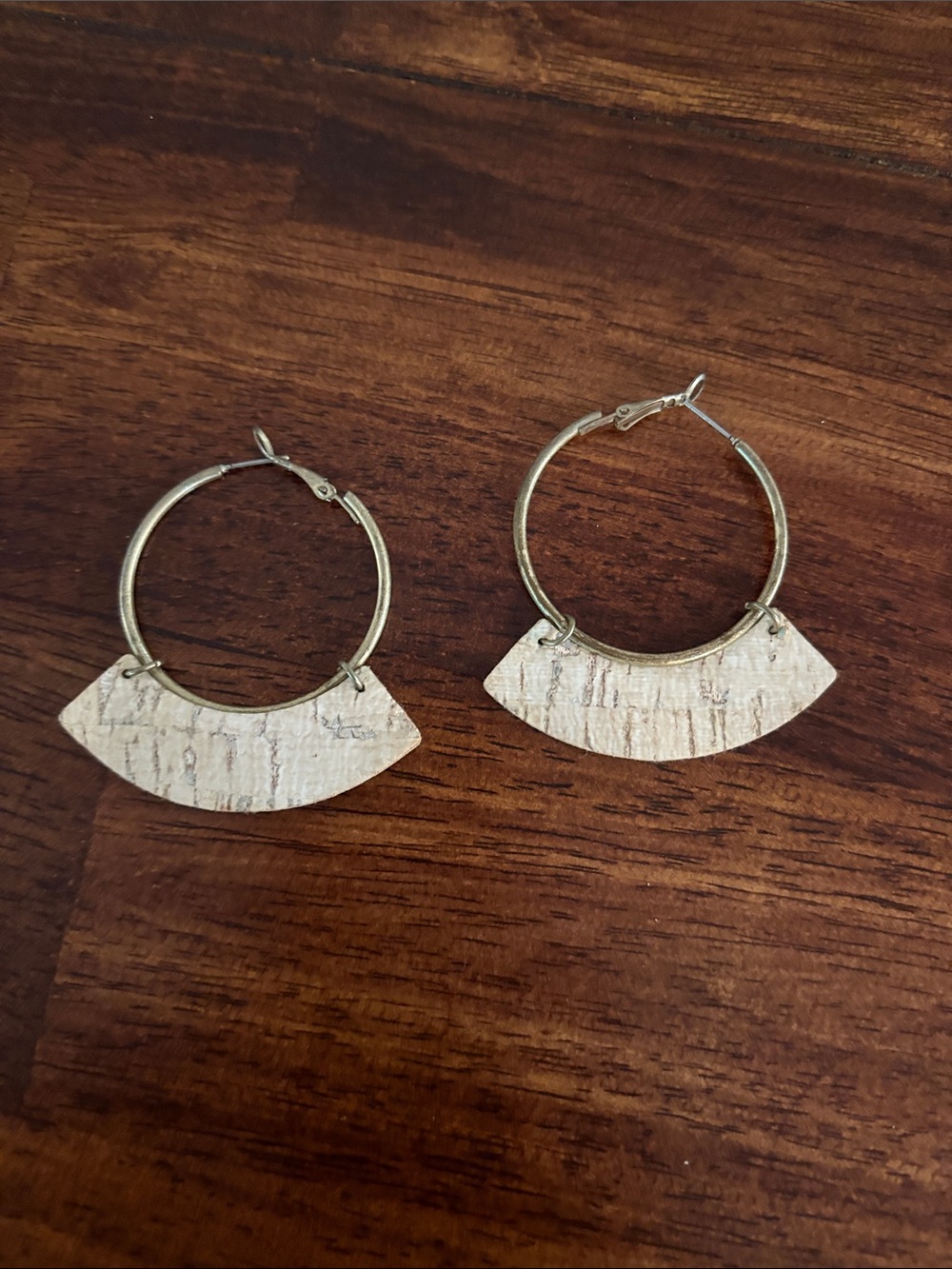 Light Wood Fan Hoop Earrings - Gold Tone